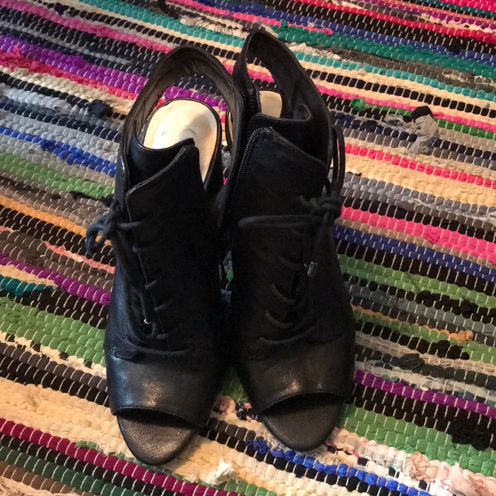 Jessica Simpson wedges